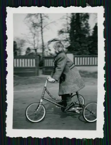 8x Foto Damen Mädchen mit Fahrräder Fahrrad 1925-50