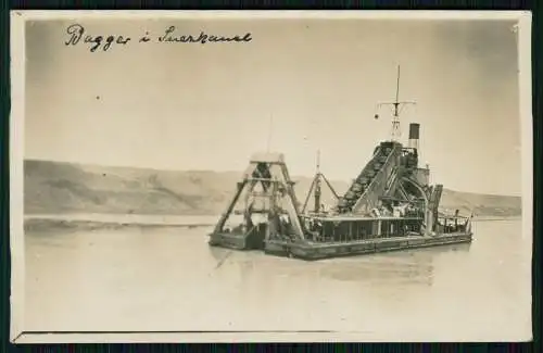 Foto AK  Ägypten Wasserstraße Eimerketten Schwimmbagger im Suezkanal 1928