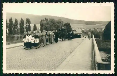 2x Foto AK Hachenburg Marienstadt Westerwald Trauerzug auf Brücke und Grab