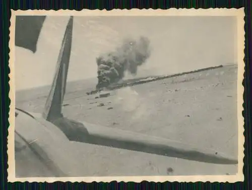 3x Foto 9 x 6 cm altes Papier nach 1945 - Panzer Tank Flugzeug Sdkfz