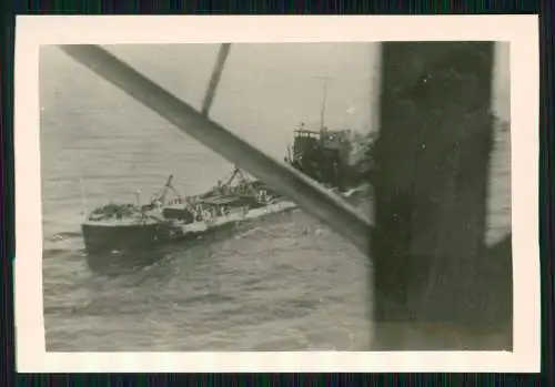 7x Foto 9 x 6 cm altes Papier nach 1945 - Marine Kriegsschiffe Gefecht ......