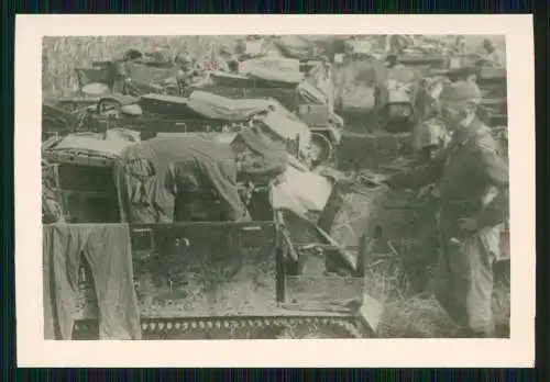 4x Foto 10,5 x 6,5cm - altes Papier nach 1945 - Panzer Tank