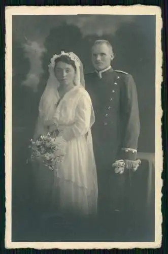 Foto AK Soldat Hochzeit Braut Brautkleid 1925-35