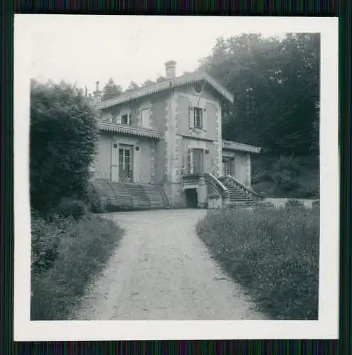 7x Foto Soldaten Wehrmacht - unser Quartier in Frankreich 1942 - Info Rückseite