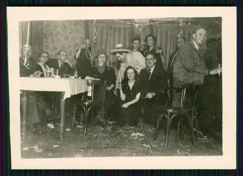 12x Foto - Kneipe Gasthof Wirtin Kellner Gäste am Tresen Theke Gastronomie .....