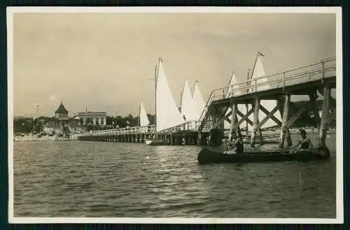 Foto AK - Timmendorfer Strand - Seebrücke Strand-Halle Kanufahrt und Segelboote