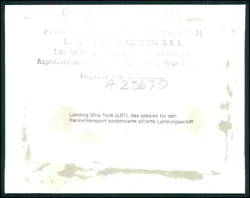Archiv Foto Landing Ship Tank LST speziell für Panzertransport Landungsschiff