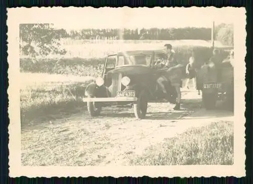 Foto Auto PKW Ford AW 48-4303 + 30-2227 Amerikanische Zone Württemberg 1948 - 56