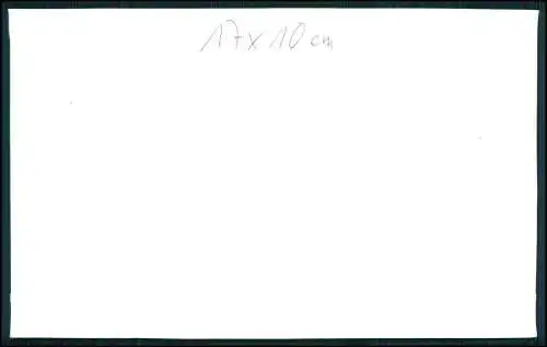 4x Foto 17x10cm - nach 1945 Wehrmacht Flugzeug Messerschmitt Me 410 ? und andere