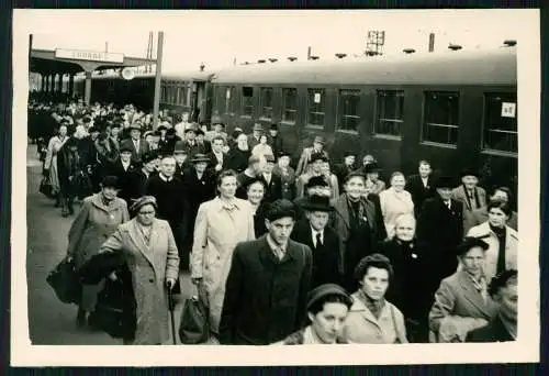 3x Foto 16x11cm - Lourdes Hautes Pyrénées Bahnhof Messe deutsche Pilger