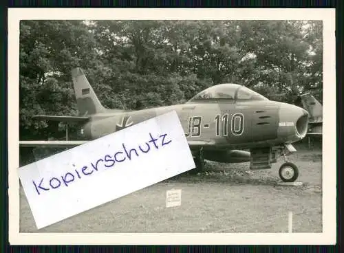 Foto -North American F-86 Sabre - Abfangjagdflugzeug der Luftwaffe - JB - 110
