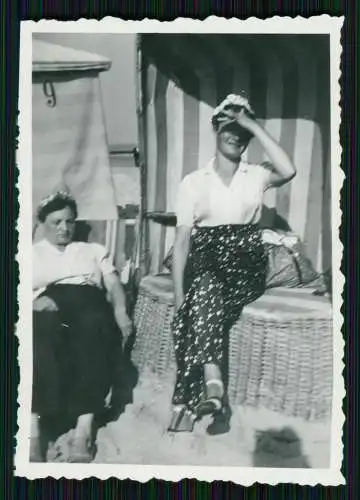 16x Foto- Sommerfrische Erholungsaufenthalt am Stand u. a. Motive Ostsee um 1938