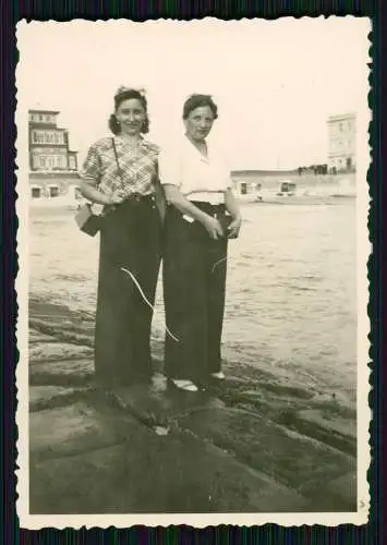 16x Foto- Sommerfrische Erholungsaufenthalt am Stand u. a. Motive Ostsee um 1938