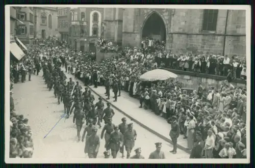 2x Foto AK- Feierlichkeit Fest Soldaten Reichswehr marschieren voraus -Wo ? 1930