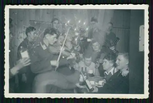 9x Foto Wehrmacht Soldaten - feiern Weihnachten Fröhliche Stimmung .....