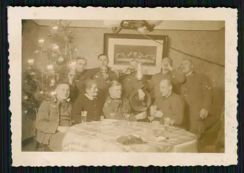 9x Foto Wehrmacht Soldaten - feiern Weihnachten Fröhliche Stimmung .....