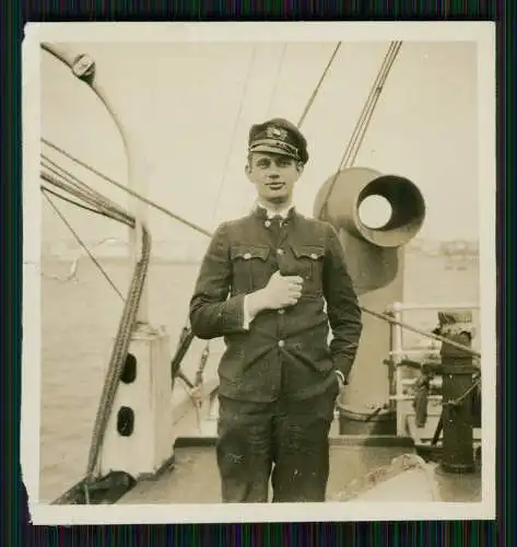 Foto deutscher Funkoffizier Matrose - auf Bergungsdampfer Max ? 1931 - A Coruña
