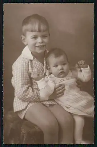 12x Echt Foto u. AK - Mädchen Jungs Geschwister Kinder Bruder Schwester- 1920-45