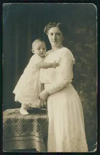 12x Echt Foto u. AK - Mädchen Jungs Mutter mit Kinder ..... - 1920-50