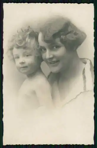 12x Echt Foto u. AK - Mädchen Jungs Mutter mit Kinder ..... - 1920-50