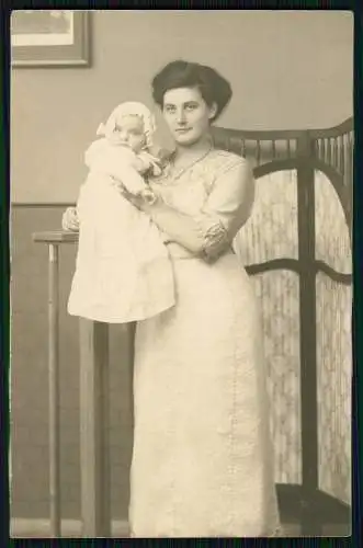 12x Echt Foto u. AK - Mädchen Jungs Mutter mit Kinder ..... - 1920-50