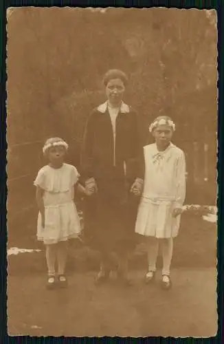 12x Echt Foto u. AK - Mädchen Jungs Mutter mit Kinder .... - 1920-50