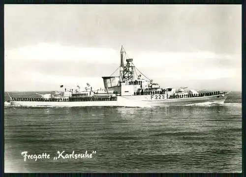 Foto AK Deutsches Kriegsschiff, Karlsruhe, F 223, Fregatte, Bundesmarine