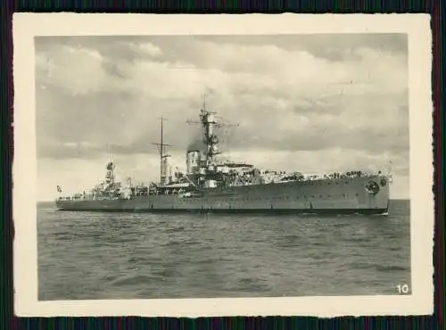 Foto Kriegsmarine - Leichter Kreuzer Emden III in See -  Ansicht der Steuerbords