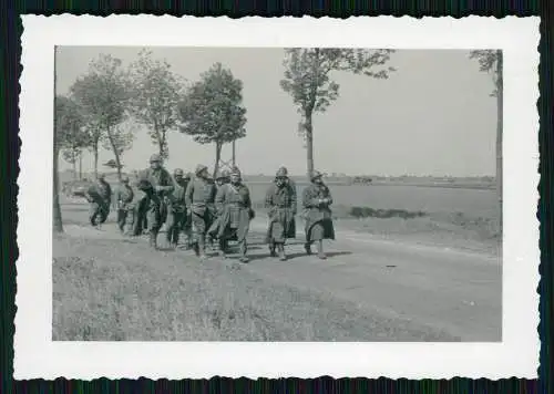 Foto - Wehrmacht - Gefangene französische Soldaten in Frankreich - 1940-41