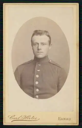 CDV Foto Soldat Portrait - Fotografie C. Hirtes, Hanau, Mühlstraße 4