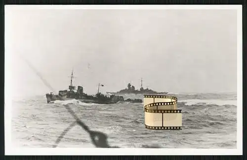 Foto AK - Schwerer Kreuzer Prinz Eugen - Ärmelkanal Brest Frankreich Durchbruch.