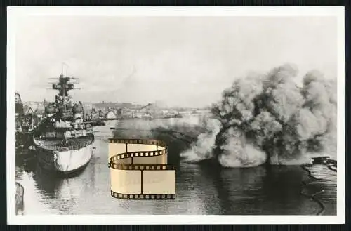 Foto AK - Schwerer Kreuzer Prinz Eugen Zonenschießen - Deutsche Kriegsmarine