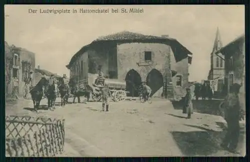 AK 1. WK - Der Ludwigsplatz in Hattonchatel bei St. Mihiel - deutsche Soldaten