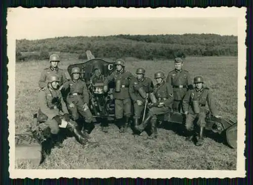 4x Foto - Soldaten Wehrmacht Westfront - Geschütz Flak Pak Beute und andere