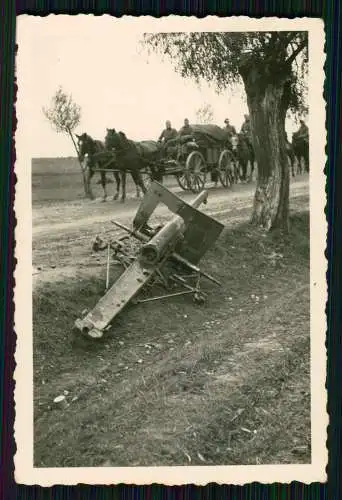 4x Foto - Soldaten Wehrmacht Westfront - Geschütz Flak Pak Beute und andere