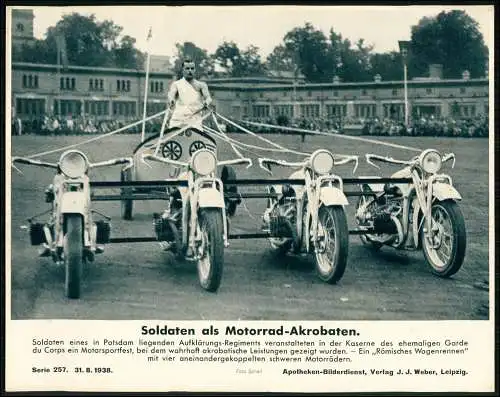 Apotheken-Bilderdienst 24x18 cm -Soldaten in Potsdam als Motorrad-Akrobaten 1938