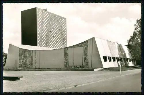 Foto AK Gießen an der Lahn Hessen - Straßenpartie an der Universitätsbibliothek