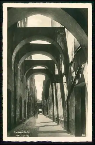 Echt Foto AK - Świdnica Schweidnitz Schlesien - Blick in den Kreuzgang - um 1935