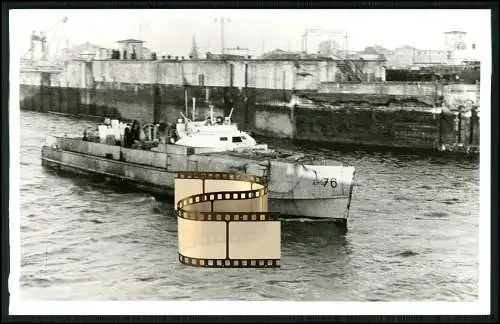 Foto AK - Schnellboot - S-Boot S 76 im Hafen - Reichs- und Kriegsmarine