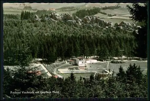Foto AK - Viechtach Vejda Bayerischer Wald - Freibad mit Grossen Pfahl Lr. Regen