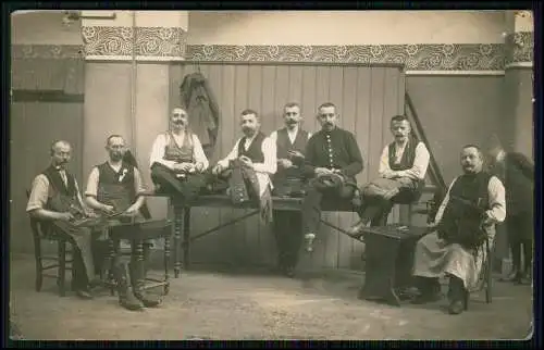 Echt Foto AK - Schneider Sattler und Schuster - Handwerk bei der Arbeit - 1910