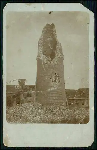 Foto AK 1. WK  - Kriegszerstörung Soldaten Sprengung Fabrik Turm Frankreich