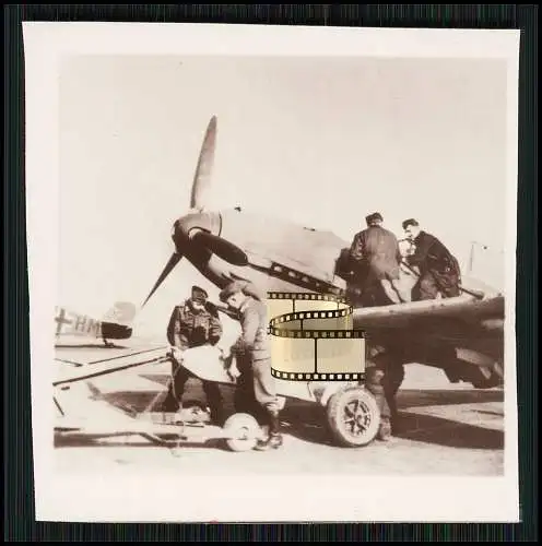 2x Foto 7x6cm nach 1945 - Flugzeug Aircraft - Messerschmitt Bf 109 Me 109