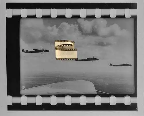 Original Dia 4 x 3,5 cm vor 1945 - Flugzeuge in der Luft Aircraft