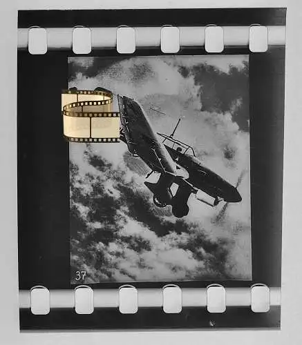 Original Dia 4 x 3,5 cm vor 1945 - Flugzeug - Junkers Ju 87 Sturzflug