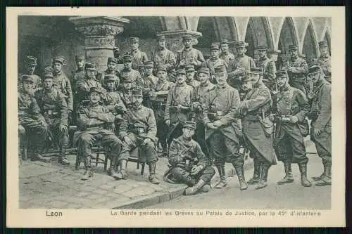 Laon - La Garde pendant les Grèves au Palais de Justice, par le 45º d'infanterie
