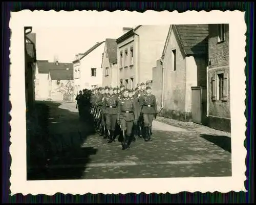 Foto - Soldaten in Sankt Sebastian am Rhein - 1940 Lr. Mayen-Koblenz