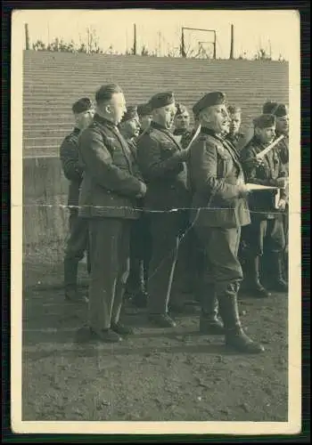 Foto 5x Soldaten Musiker Gesangabteilung im Stadion Kassel in Hessen 1941  