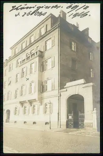 Echt Foto AK 1. WK - Markantes Gebäude - Straßenansicht 1916 Feldpostkarte