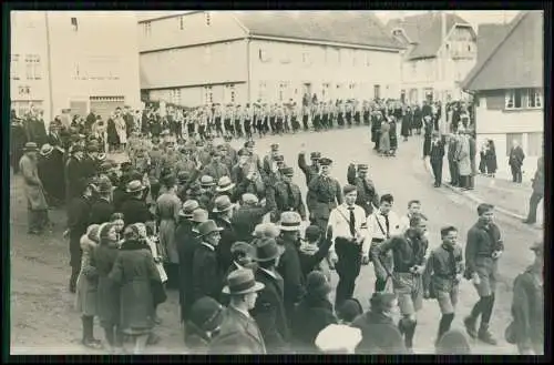 Echt Foto AK 14 x 9 cm - St. Georgen Schwarzwald - Soldaten und andere im Ort